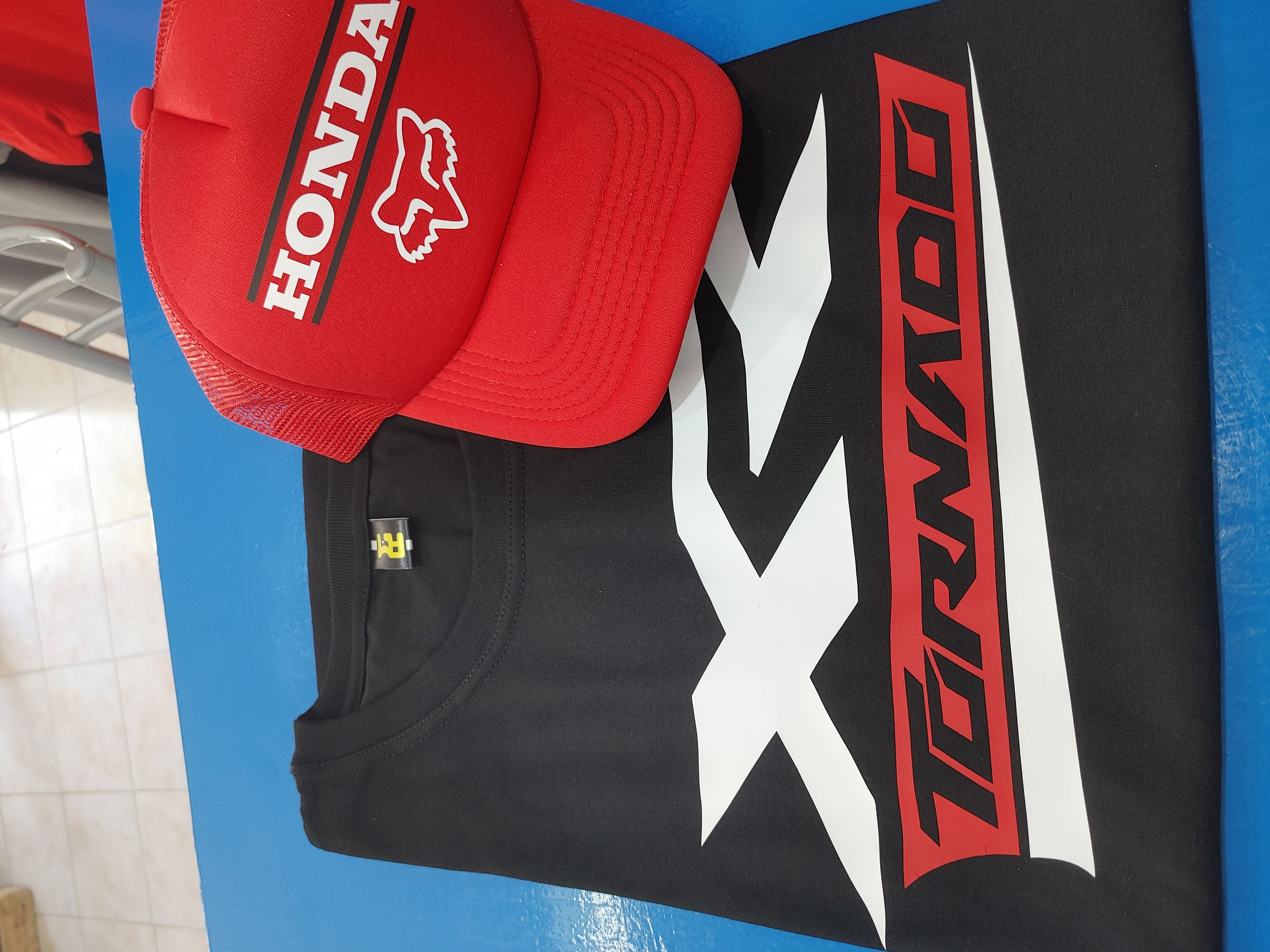 Gorras Tracker personalizadas